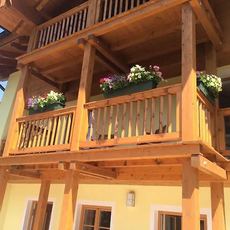 Constantin Luxus-appartments Apartman