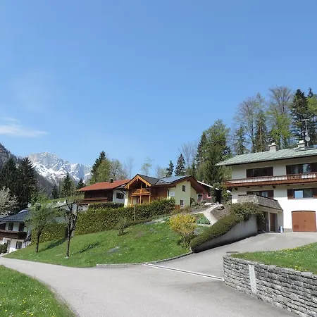 Constantin Luxus-appartments Apartman