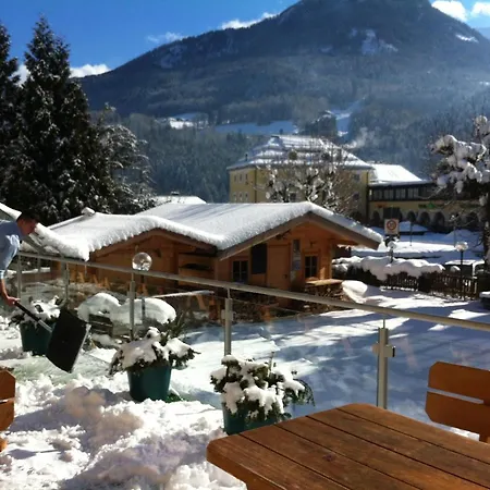 康斯坦丁豪华公寓 公寓 *